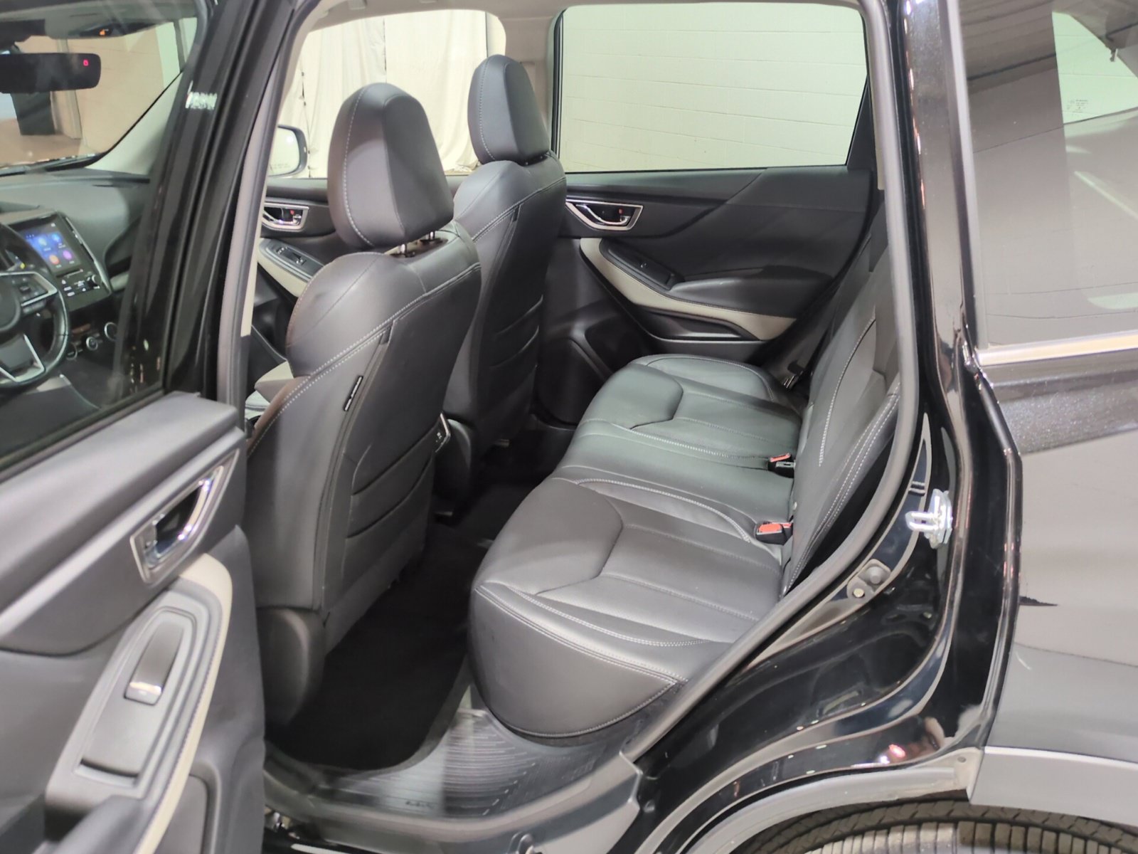 Used 2023 Subaru Forester Limited w/ Popular Package #2 AWD/4WD image 15