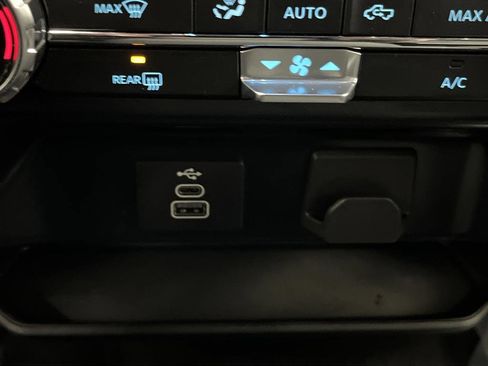 Used 2025 Ford F150 XLT w/ Equipment Group 301A Standard image 21