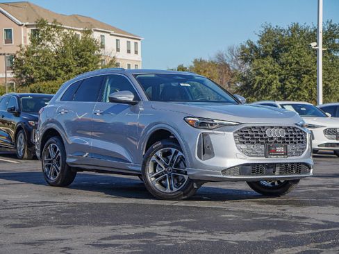 New 2025 Audi Q5 Premium Plus image 1