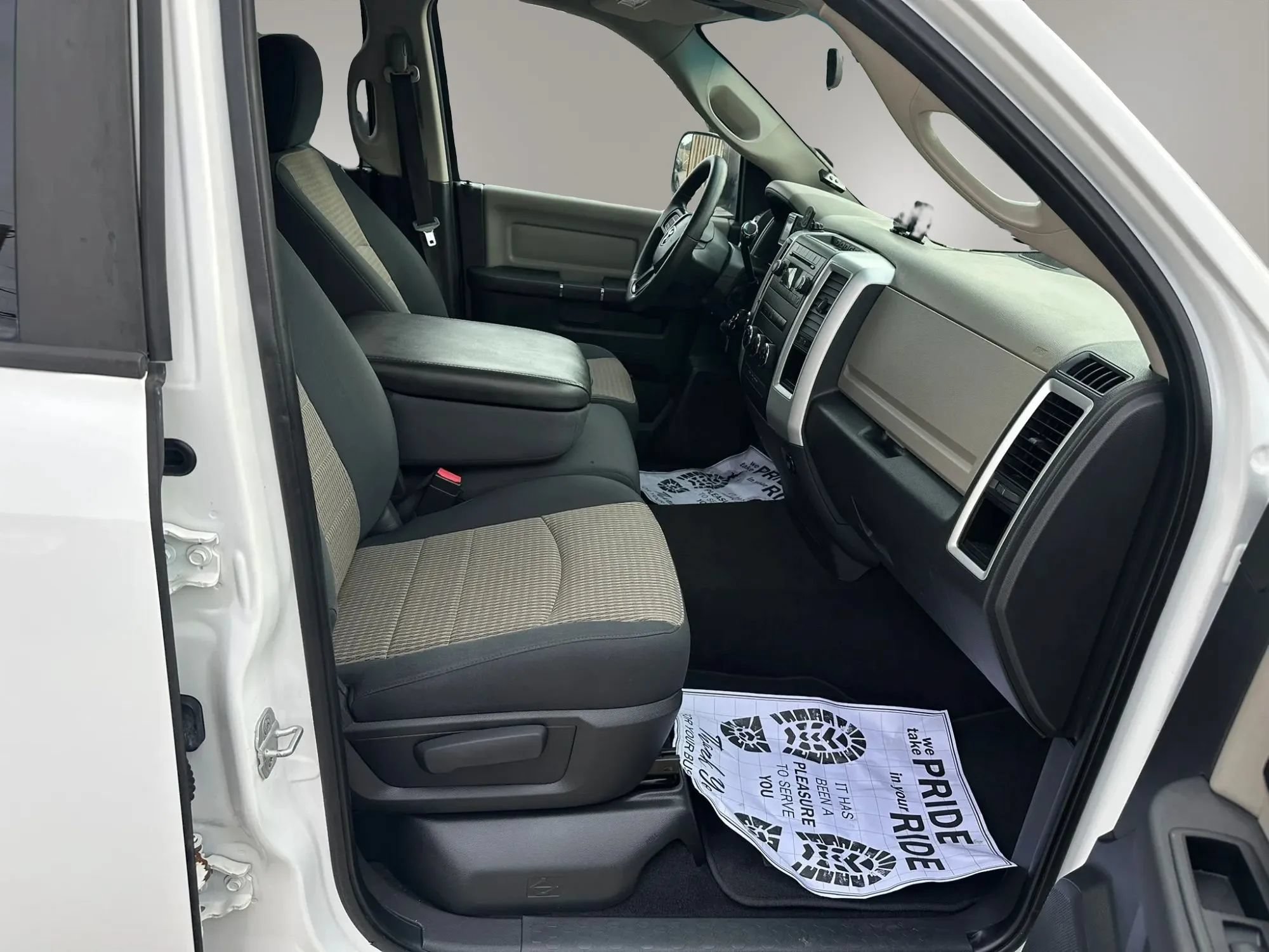 Used 2012 RAM 1500 Classic SLT w/ Protection Group AWD/4WD image 9