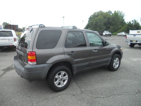 Used 2006 Ford Escape XLT AWD/4WD image 6