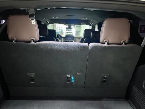 Used 2021 Chevrolet Tahoe High Country RWD image 4