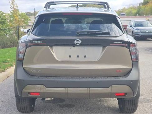 New 2026 Nissan Kicks SR w/ SR Premium Package FWD image 21
