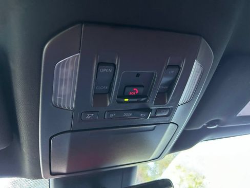 Certified 2024 Toyota Highlander XSE FWD image 32