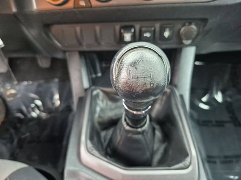 Used 2020 Toyota Tacoma TRD Sport AWD/4WD image 24