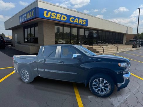Used 2021 Chevrolet Silverado 1500 LT AWD/4WD image 4