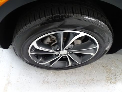 Used 2023 Buick Encore GX Select FWD image 26