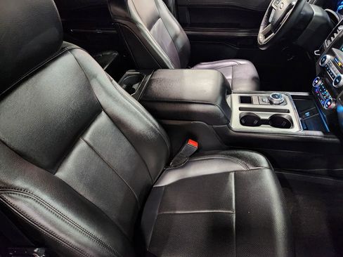 Used 2021 Ford Expedition XLT RWD image 31