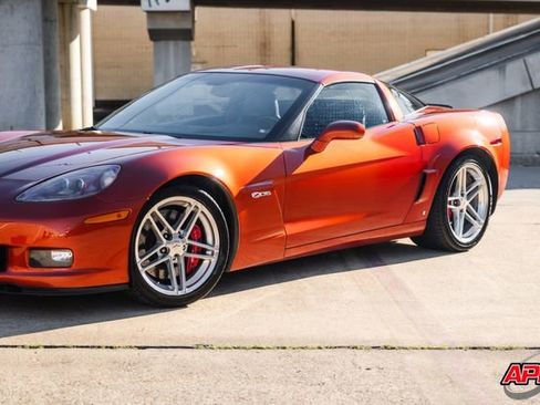 Used 2006 Chevrolet Corvette Z06 w/ Preferred Equipment Group image 32
