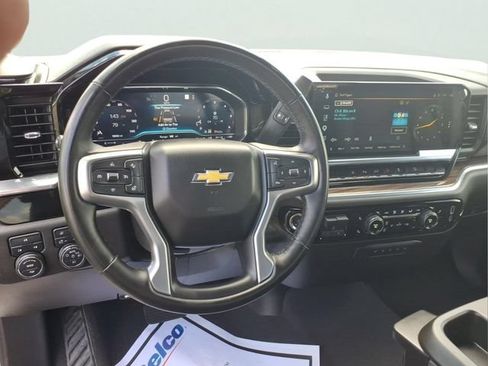 Used 2025 Chevrolet Silverado 3500 LT AWD/4WD image 14