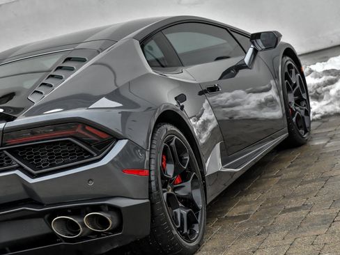 Used 2018 Lamborghini Huracan LP 580-2 image 11