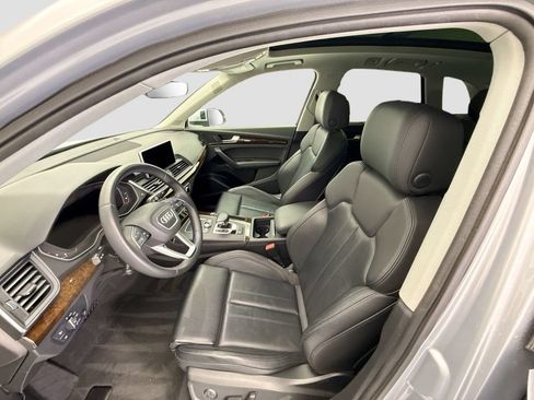 Used 2019 Audi Q5 2.0T Premium Plus w/ Premium Plus Package AWD/4WD image 18