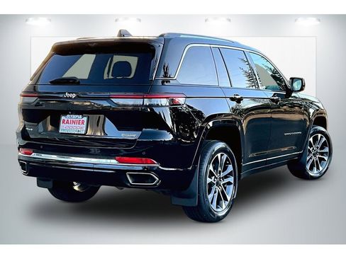 Used 2023 Jeep Grand Cherokee Overland w/ Advanced Protech Group III image 13