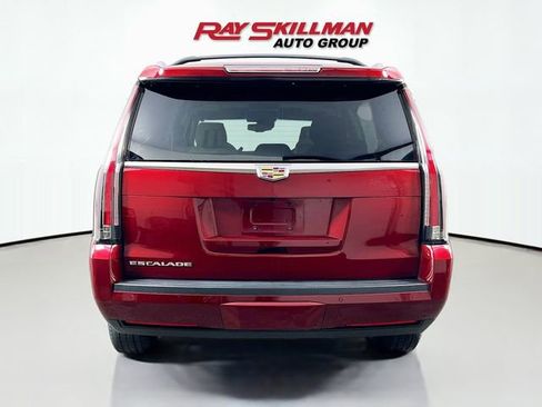 Used 2016 Cadillac Escalade Premium AWD/4WD image 6