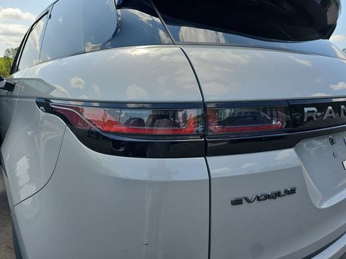 Used 2023 Land Rover Range Rover Evoque R-Dynamic SE AWD/4WD image 39