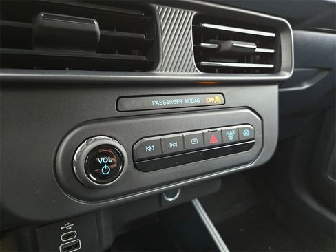 New 2026 Ford Maverick XL image 16