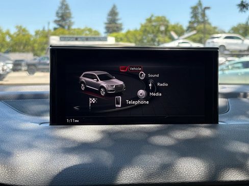 Used 2018 Audi Q7 3.0T Prestige w/ Prestige Package AWD/4WD image 16