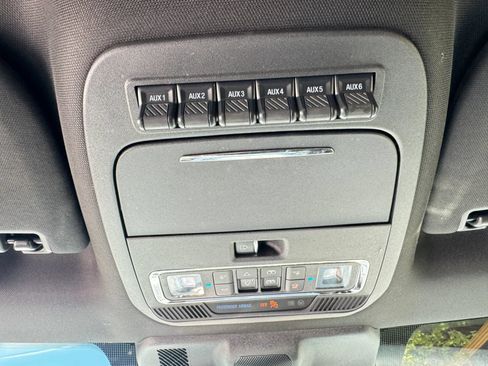 Used 2023 Ford F150 Raptor AWD/4WD image 21