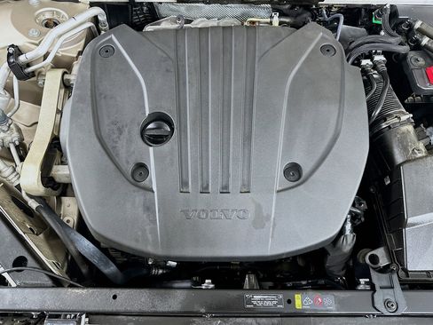 Used 2024 Volvo S60 B5 Plus image 33