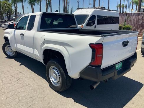 Used 2025 Toyota Tacoma SR RWD image 5