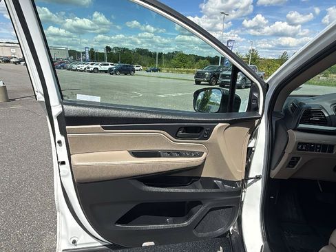 Used 2024 Honda Odyssey EX-L image 23