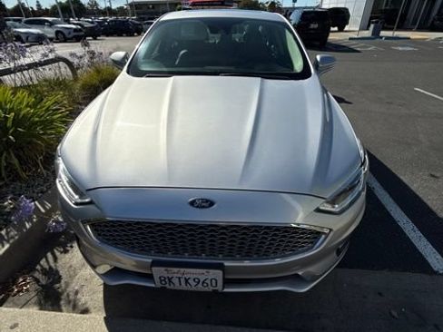 Used 2019 Ford Fusion Titanium FWD image 1