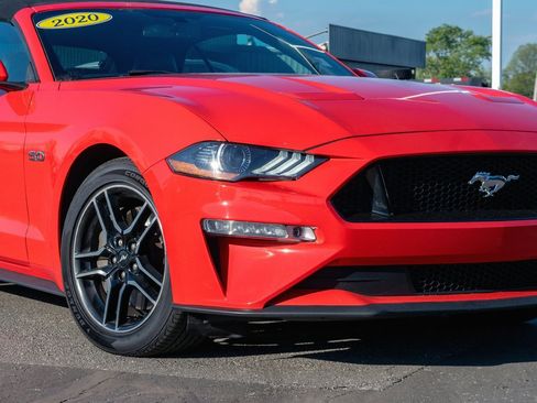 Used 2020 Ford Mustang GT Premium image 9