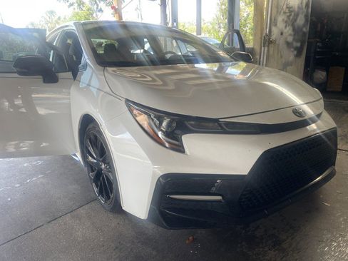 Used 2021 Toyota Corolla SE FWD image 1