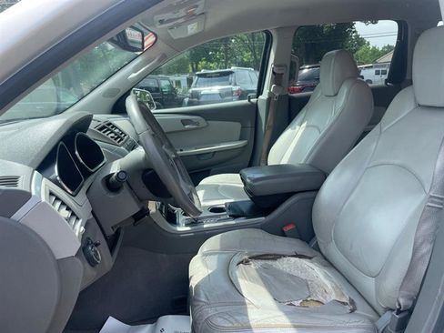 Used 2012 Chevrolet Traverse LT FWD image 10