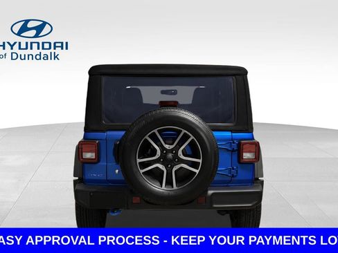 Used 2024 Jeep Wrangler Unlimited w/ Convenience Group image 8