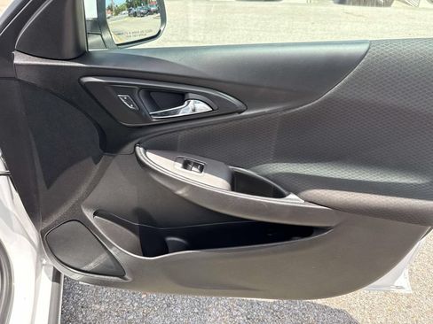 Used 2020 Chevrolet Malibu LT FWD image 14