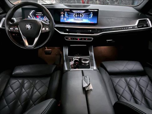 Used 2024 BMW X5 sDrive40i image 17