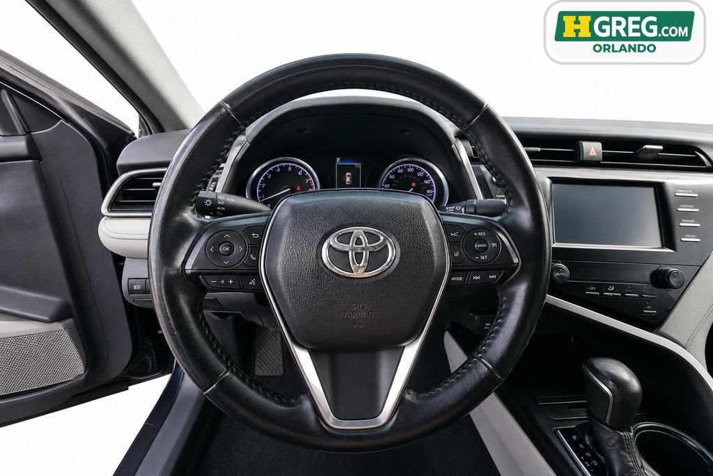 Used 2019 Toyota Camry SE FWD image 13