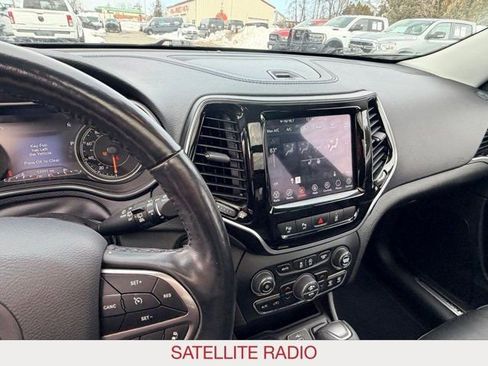 Used 2021 Jeep Cherokee Limited image 15