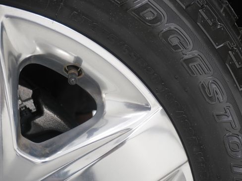 Used 2022 Chevrolet Silverado 2500 LTZ w/ LTZ Plus Package image 28