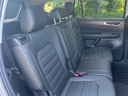 New 2025 Volkswagen Atlas SEL image 31