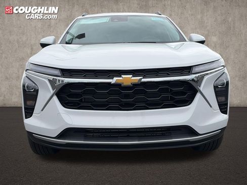 New 2026 Chevrolet Trax LT FWD image 9