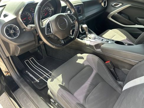 Used 2021 Chevrolet Camaro LT RWD image 18