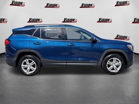 Used 2020 GMC Terrain SLE w/ Driver Convenience Package AWD/4WD image 4