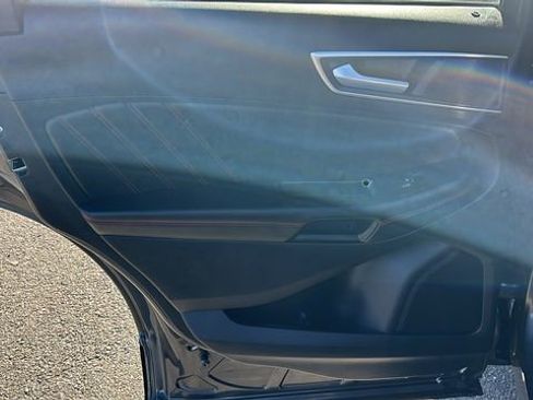 Certified 2020 Ford Edge ST-Line w/ Cold Weather Package image 14