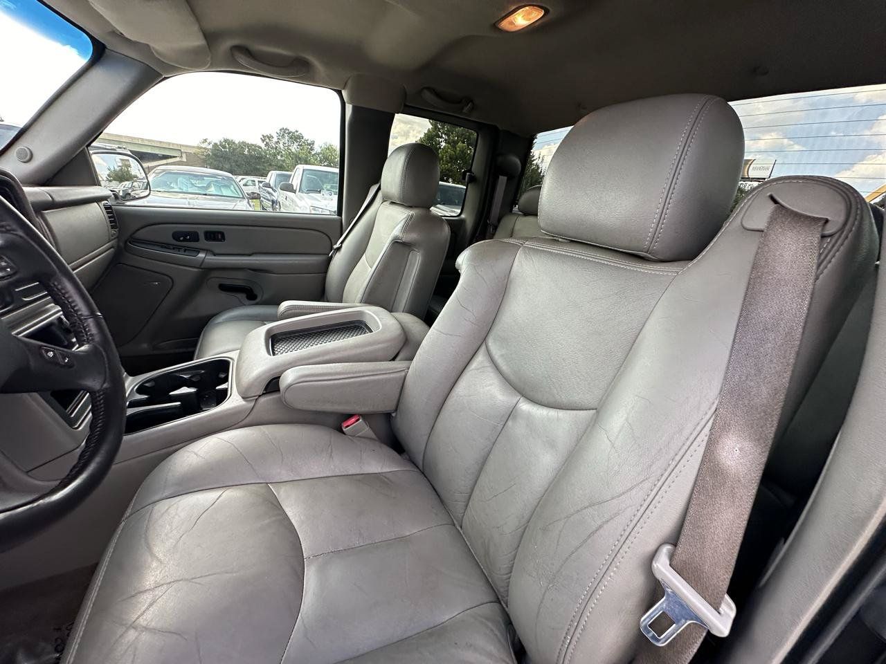 Used 2004 Chevrolet Silverado 1500 4x4 Extended Cab w/ Z71 Convenience Package 2 image 48