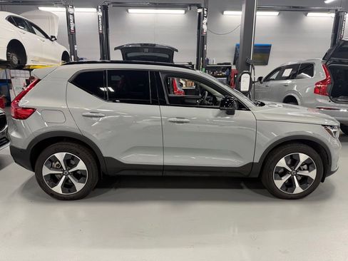 Used 2026 Volvo XC40 B5 Plus w/ Protection Package Premier image 3