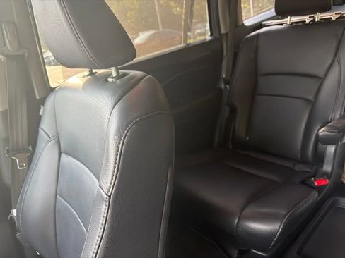 Used 2017 Honda Pilot Elite image 8