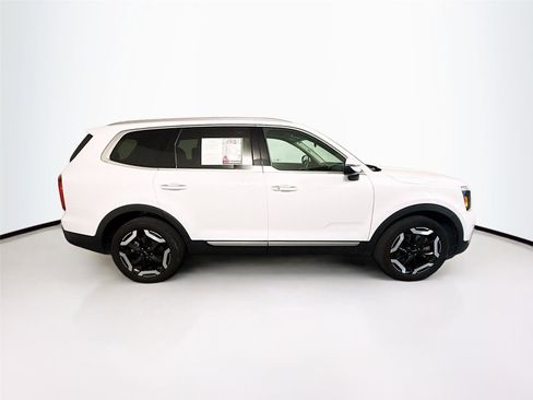 Used 2025 Kia Telluride S image 35