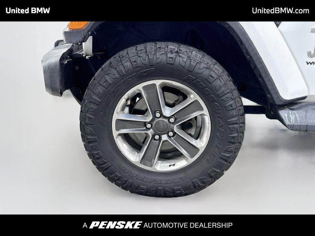 Used 2021 Jeep Wrangler Unlimited Sahara AWD/4WD image 9