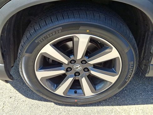 Certified 2025 Honda Pilot Touring image 28