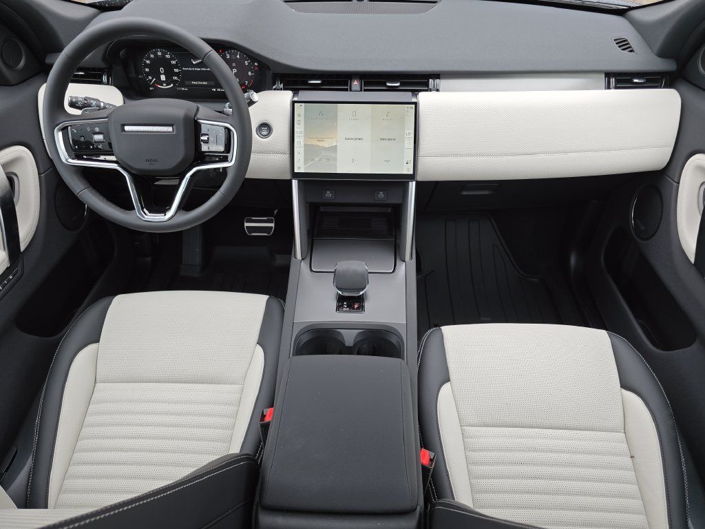 New 2025 Land Rover Discovery Sport Dynamic SE AWD/4WD image 24
