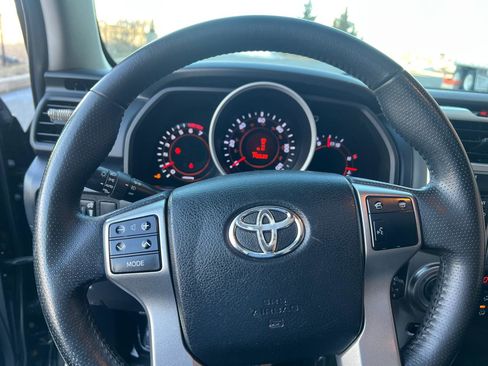 Used 2013 Toyota 4Runner Limited image 29