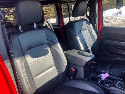 Used 2021 Jeep Wrangler Unlimited Sahara image 19