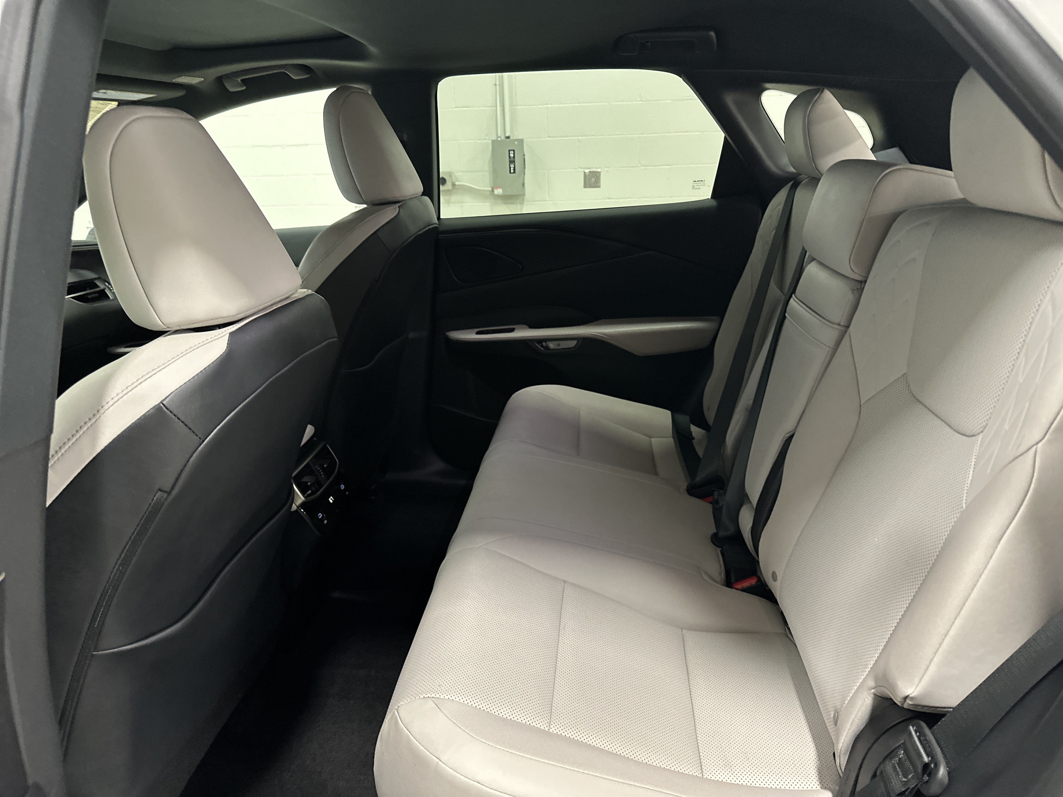 Used 2024 Lexus RX 350 Premium w/ Convenience Package AWD/4WD image 31